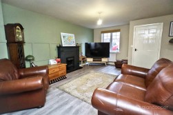 Canalside, Hawkesbury Village, Coventry, CV6 6RB