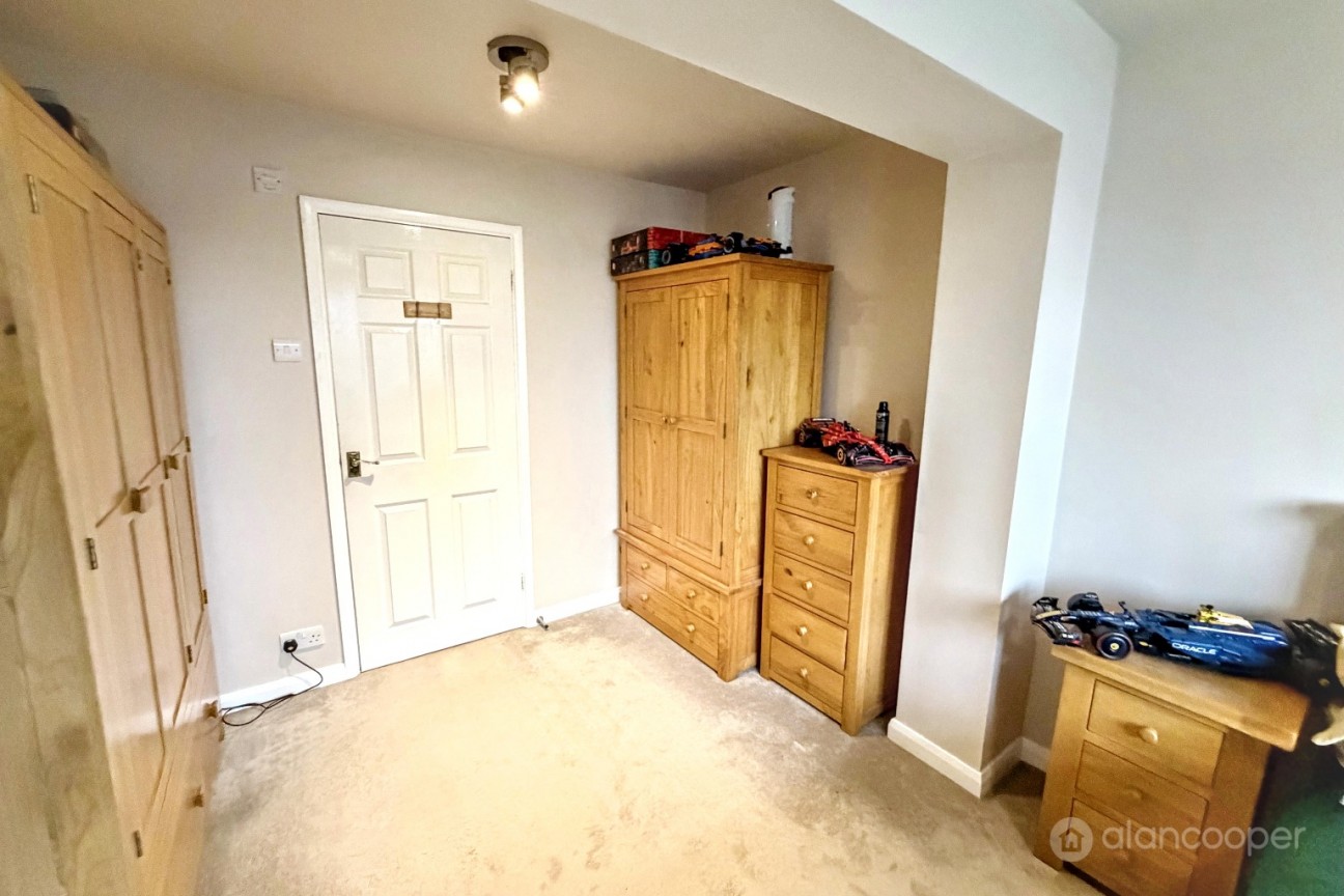 Oberon Close, Whitestone, Nuneaton, CV11 6NT