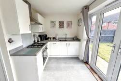 Top Knot Close, Nuneaton, CV11 6DA