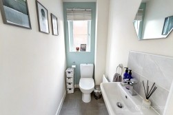 Top Knot Close, Nuneaton, CV11 6DA