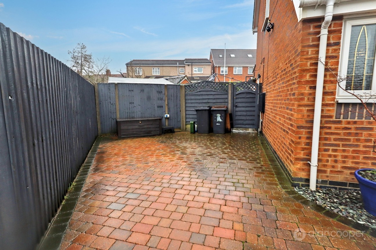 St. Matthews Close, Nuneaton, CV10 8RG