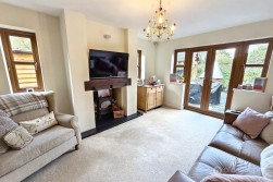 Arnold Road, Stoke Golding, CV13 6JG