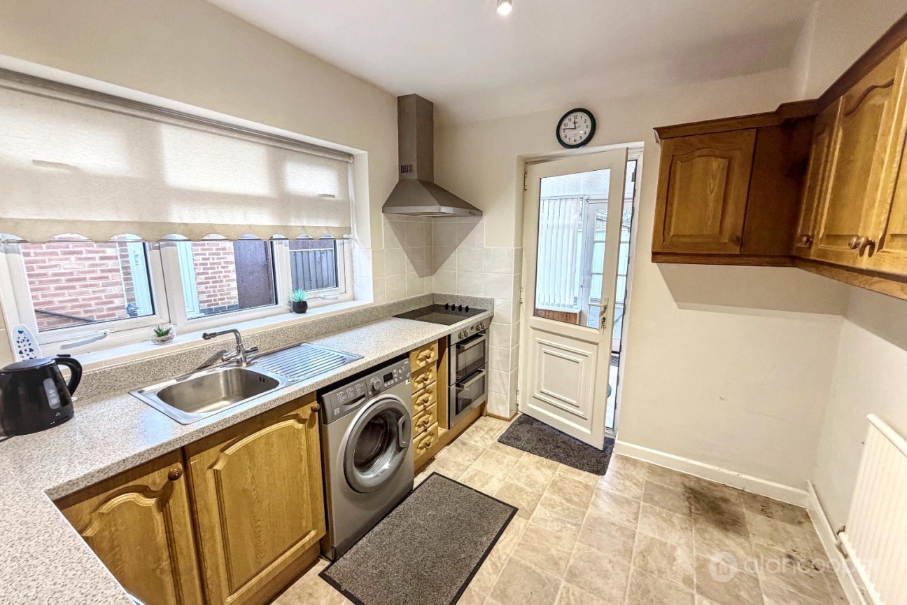 Arundel Road, Bulkington, CV12 9QS