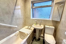 Arundel Road, Bulkington, CV12 9QS