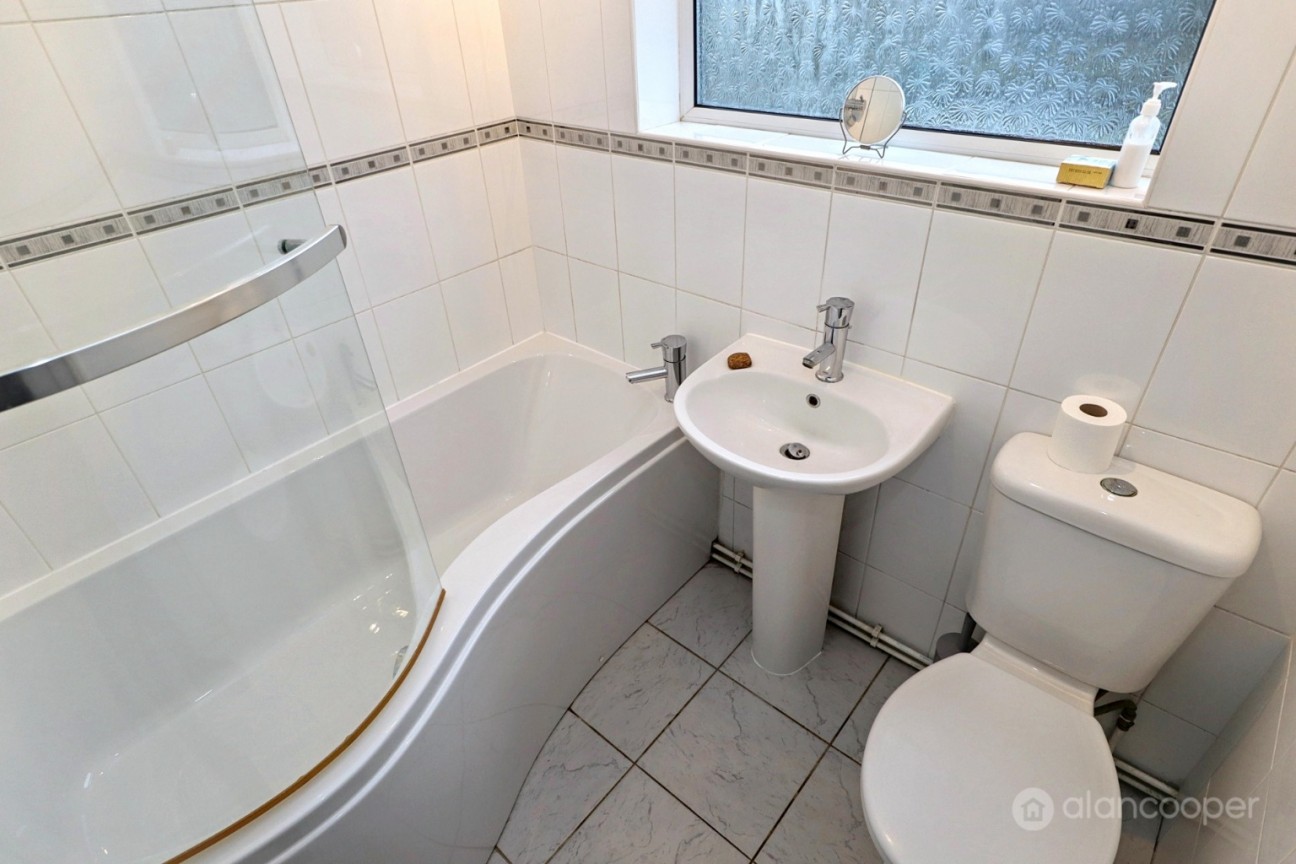 Attleborough Road, Attleborough, Nuneaton, CV11 4JN