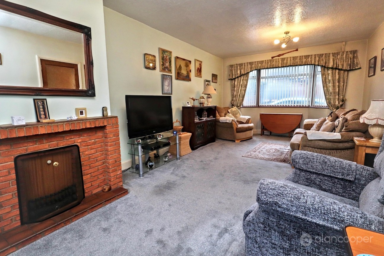 Attleborough Road, Attleborough, Nuneaton, CV11 4JN