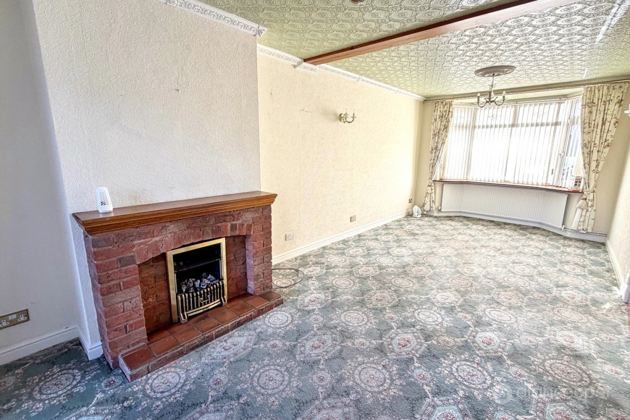 Oakdene Crescent, Weddington, Nuneaton, CV10 0DU