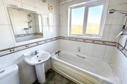 Oakdene Crescent, Weddington, Nuneaton, CV10 0DU