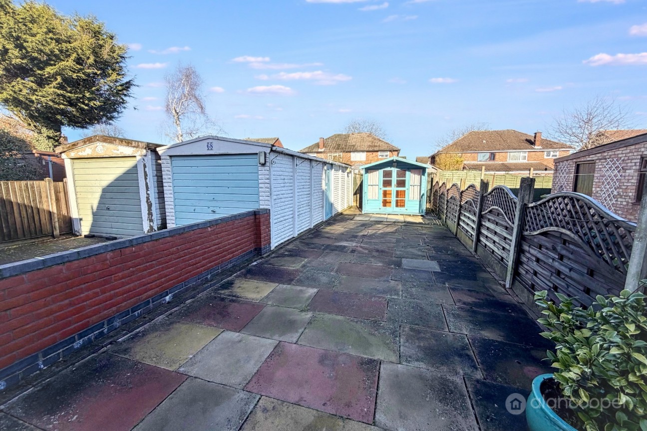 Oakdene Crescent, Weddington, Nuneaton, CV10 0DU