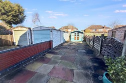 Oakdene Crescent, Weddington, Nuneaton, CV10 0DU