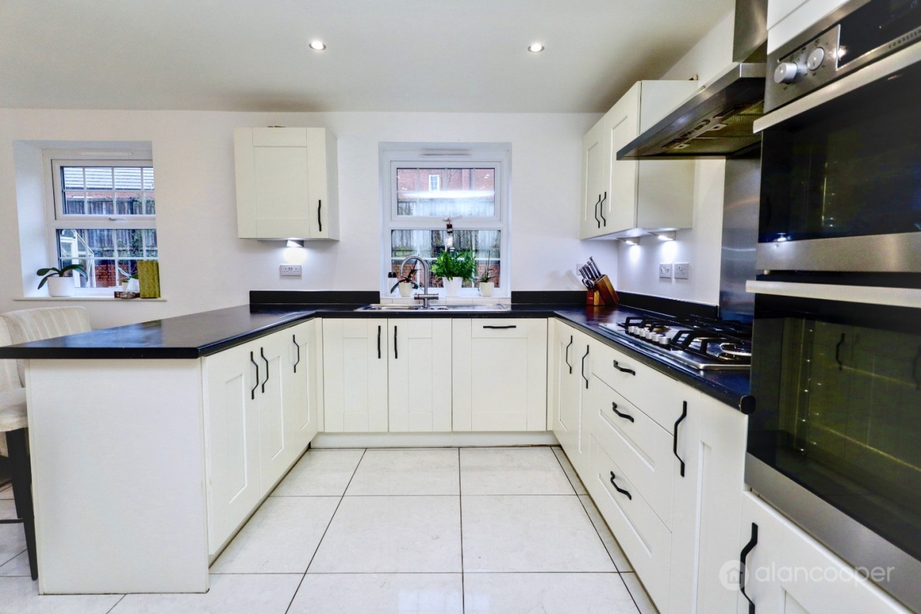 Hilary Bevins Close, Higham On The Hill, Nr Nuneaton, CV13 6AQ