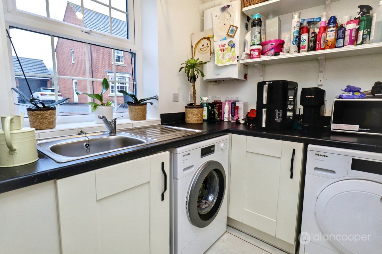 Hilary Bevins Close, Higham On The Hill, Nr Nuneaton, CV13 6AQ