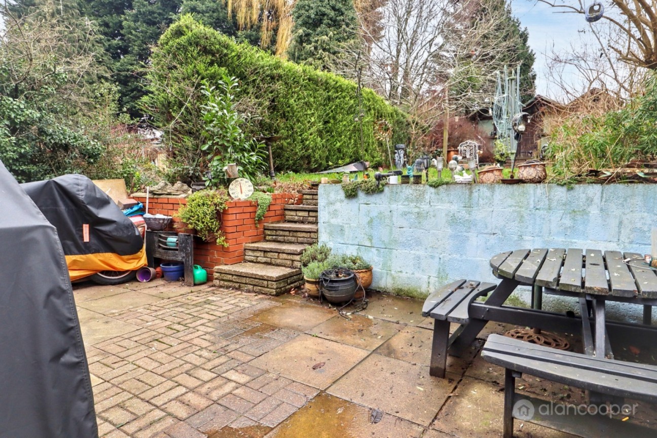 Castle Road, Weddington, Nuneaton, CV10 0EN