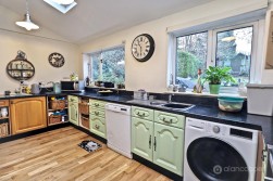 Castle Road, Weddington, Nuneaton, CV10 0EN