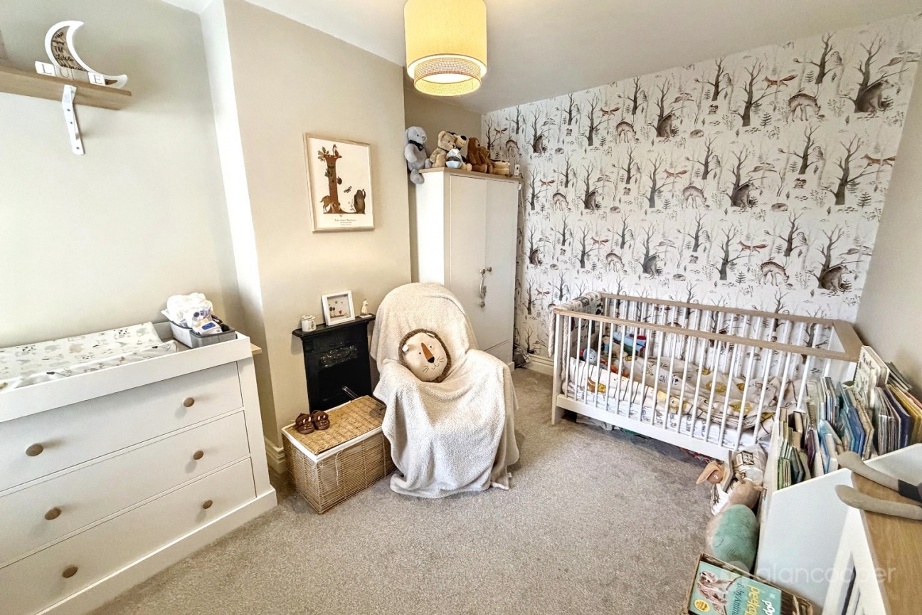 Nuneaton Road, Bulkington, CV12 9QW