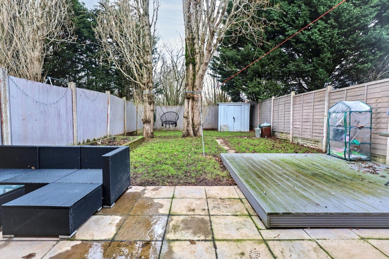 Penshurst Way, Maple Park, Nuneaton, CV11 4XN