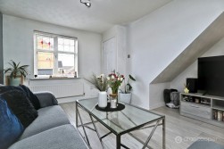 Penshurst Way, Maple Park, Nuneaton, CV11 4XN