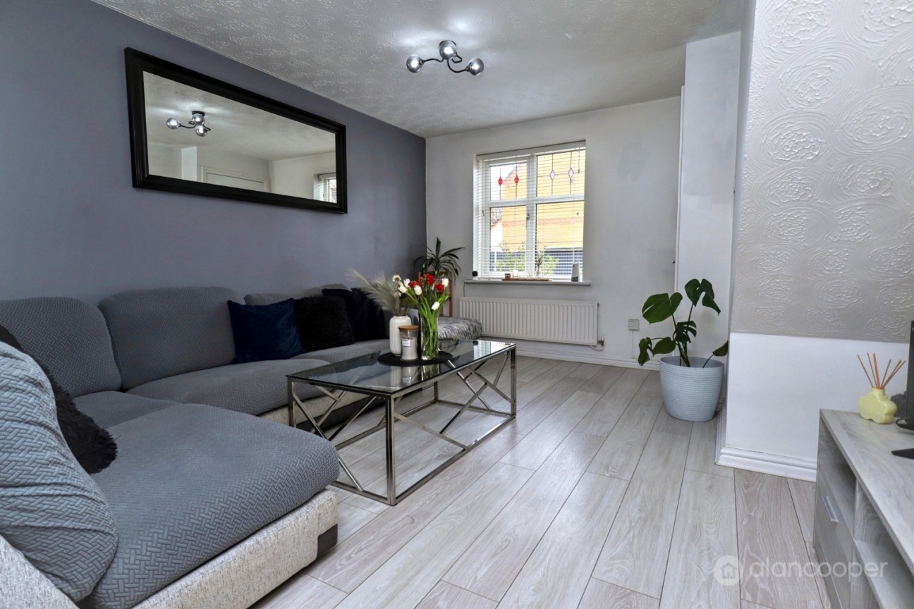 Penshurst Way, Maple Park, Nuneaton, CV11 4XN