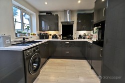 Penshurst Way, Maple Park, Nuneaton, CV11 4XN