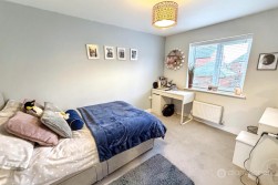 Gilliflower Way, Manor Fields, Nuneaton, CV11 6YY