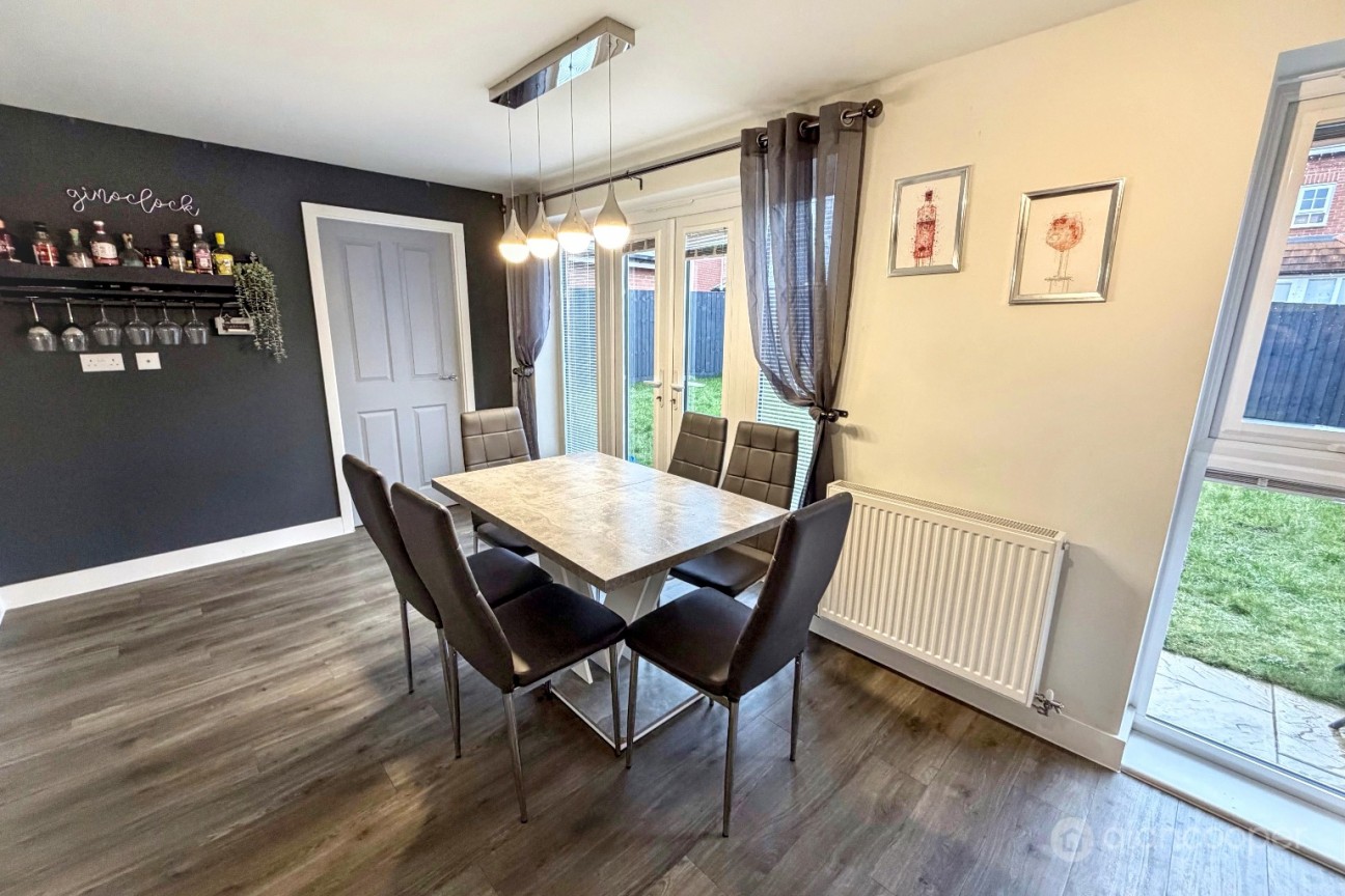 Gilliflower Way, Manor Fields, Nuneaton, CV11 6YY