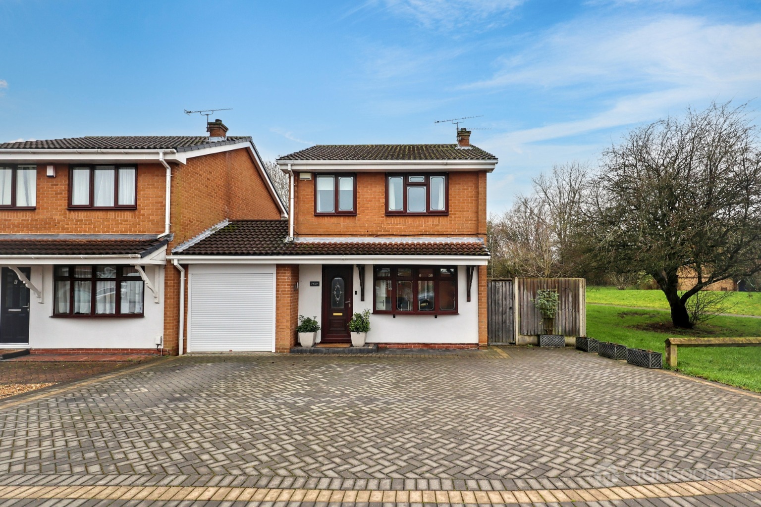 Launceston Drive, Horeston Grange, Nuneaton, CV11 6FT