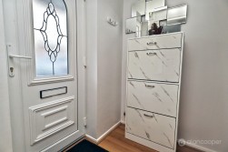 Launceston Drive, Horeston Grange, Nuneaton, CV11 6FT