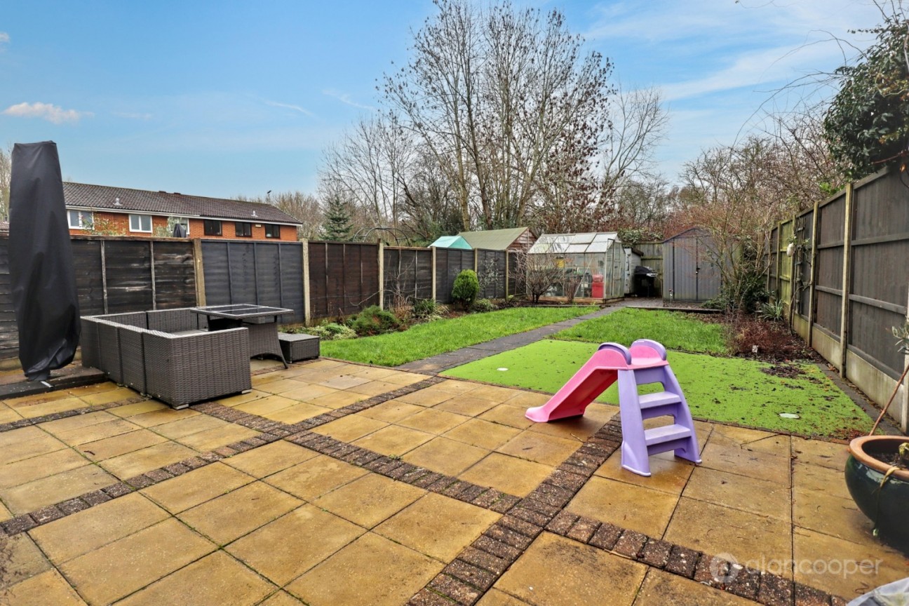 Launceston Drive, Horeston Grange, Nuneaton, CV11 6FT