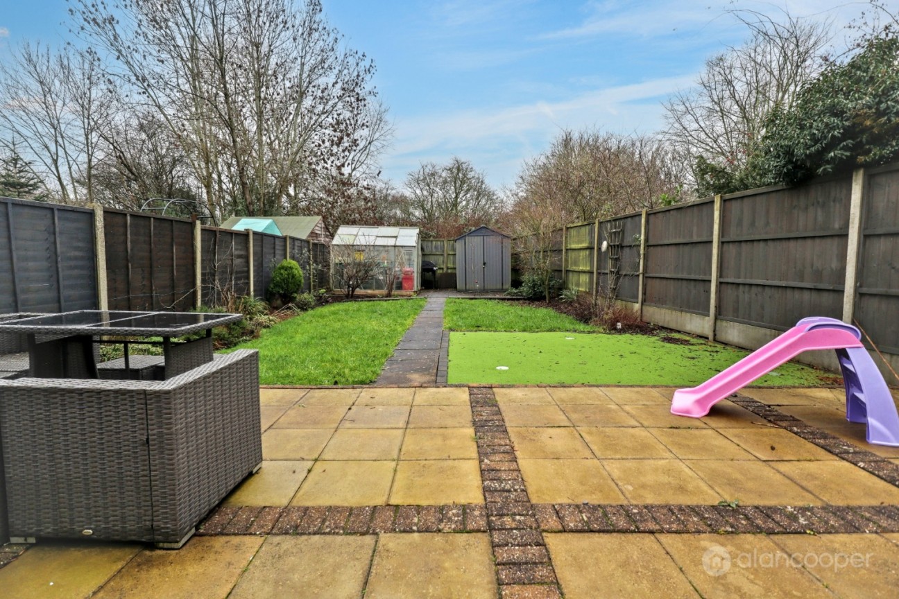 Launceston Drive, Horeston Grange, Nuneaton, CV11 6FT