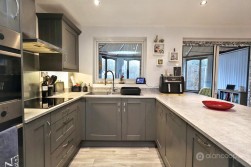 Launceston Drive, Horeston Grange, Nuneaton, CV11 6FT