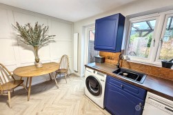 Upton Drive, Maple Park, Nuneaton, CV11 4GF