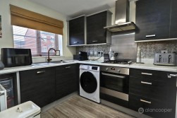 Cygnet Avenue, Penn's Croft, Nuneaton, CV10 7GP