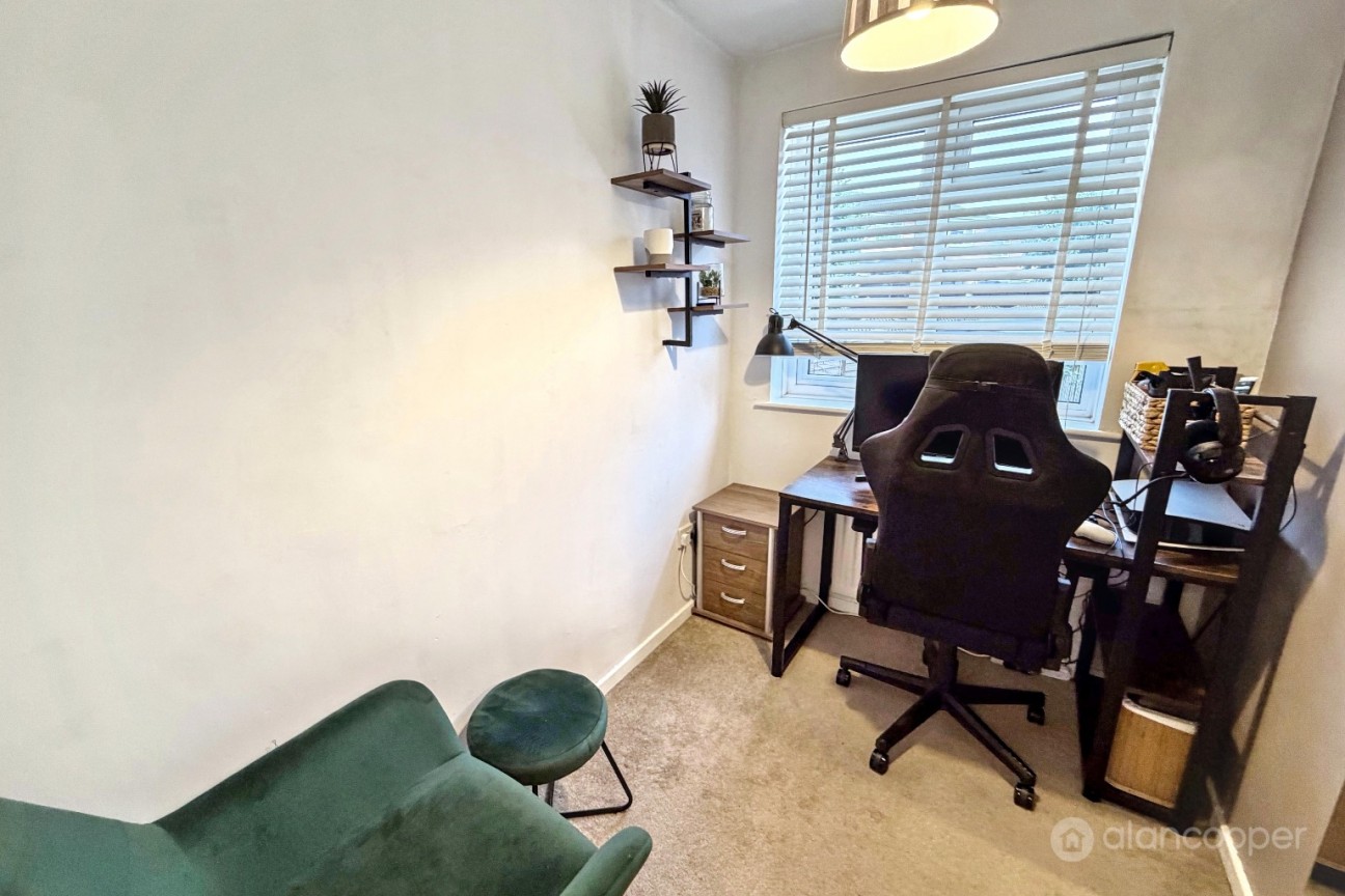 Amos Jacques Road, Bedworth, CV12 8BS