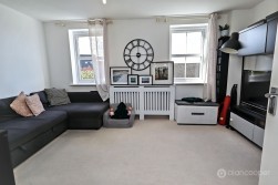 Edinburgh Road, Nuneaton, CV10 9FP