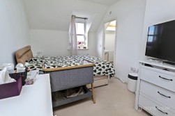 Edinburgh Road, Nuneaton, CV10 9FP