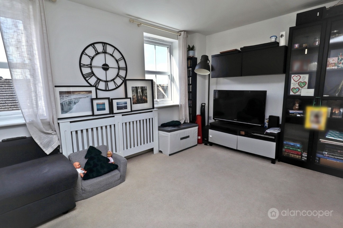 Edinburgh Road, Nuneaton, CV10 9FP