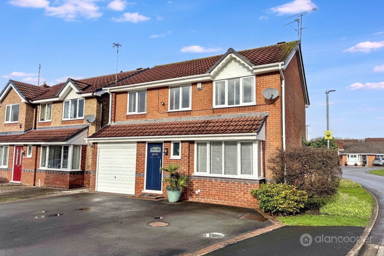 Launceston Drive, Horeston Grange, Nuneaton, CV11 6GN