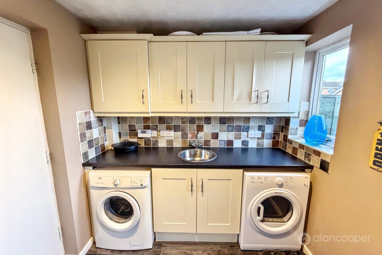 Launceston Drive, Horeston Grange, Nuneaton, CV11 6GN