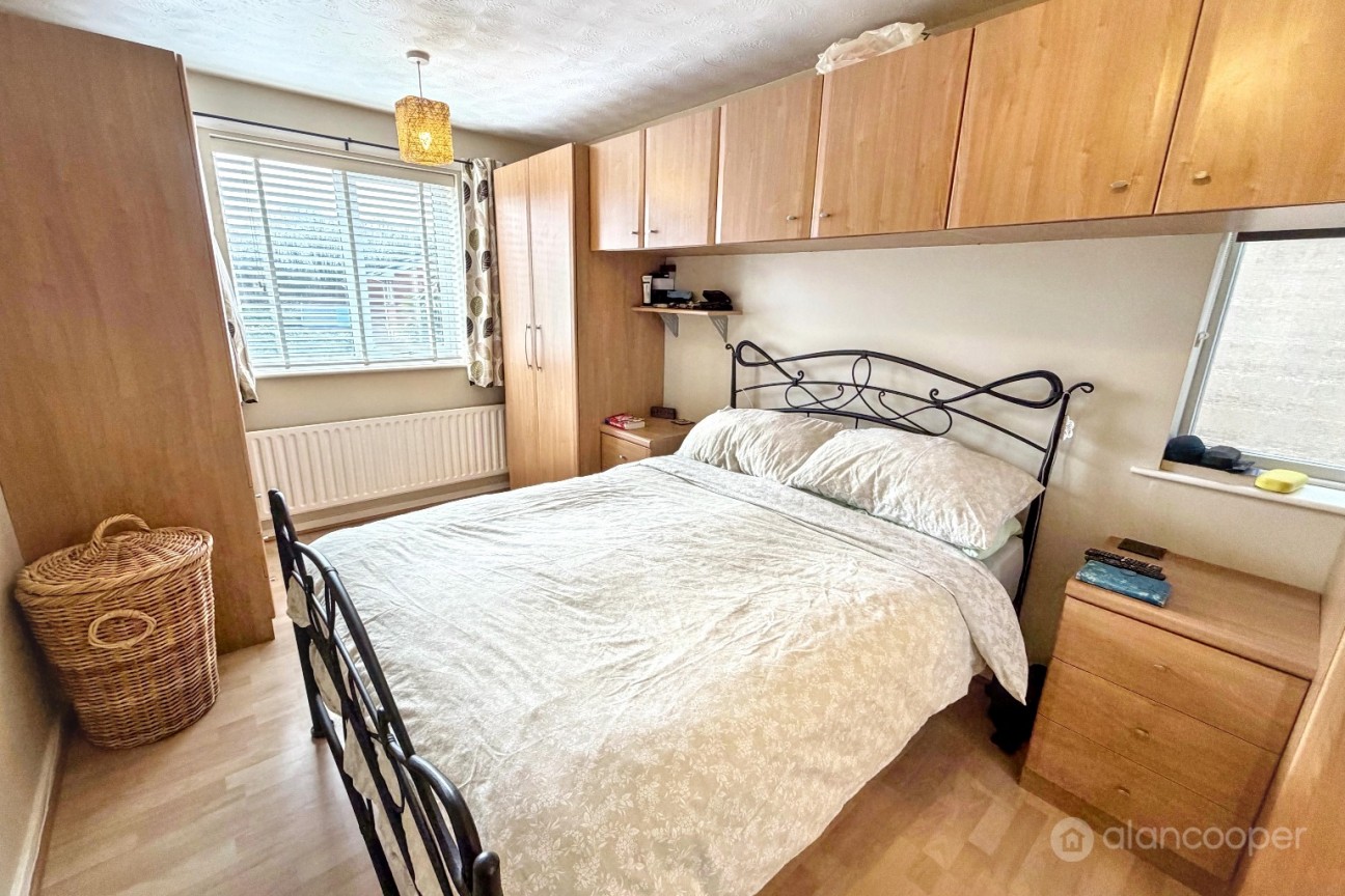 Launceston Drive, Horeston Grange, Nuneaton, CV11 6GN