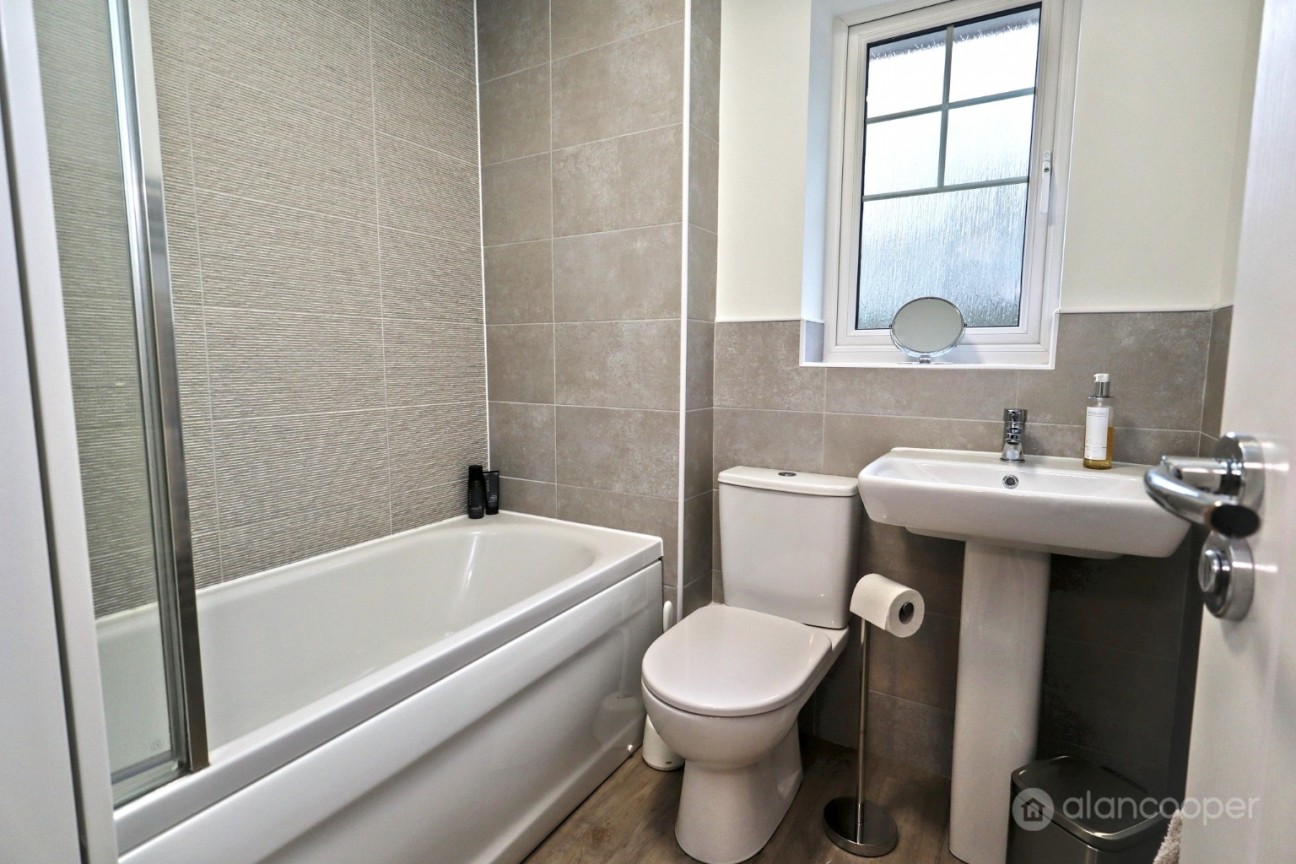 Dunlow Close, Galley Common, Nuneaton, CV10 9TW