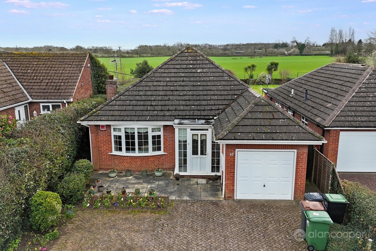 Long Street, Bulkington, CV12 9JZ