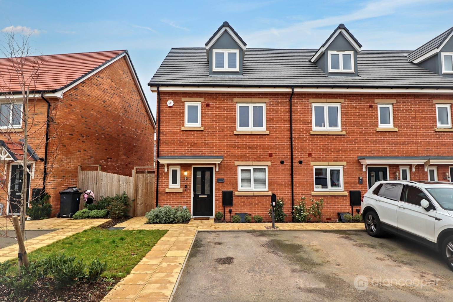 Armstrong Road, Nuneaton, CV11 8AG