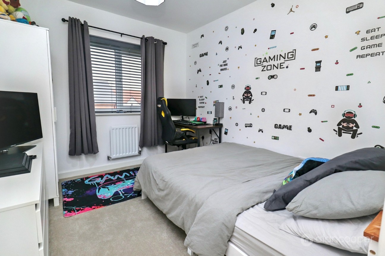 Armstrong Road, Nuneaton, CV11 8AG