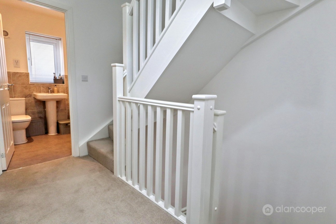 Armstrong Road, Nuneaton, CV11 8AG