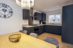 Armstrong Road, Nuneaton, CV11 8AG