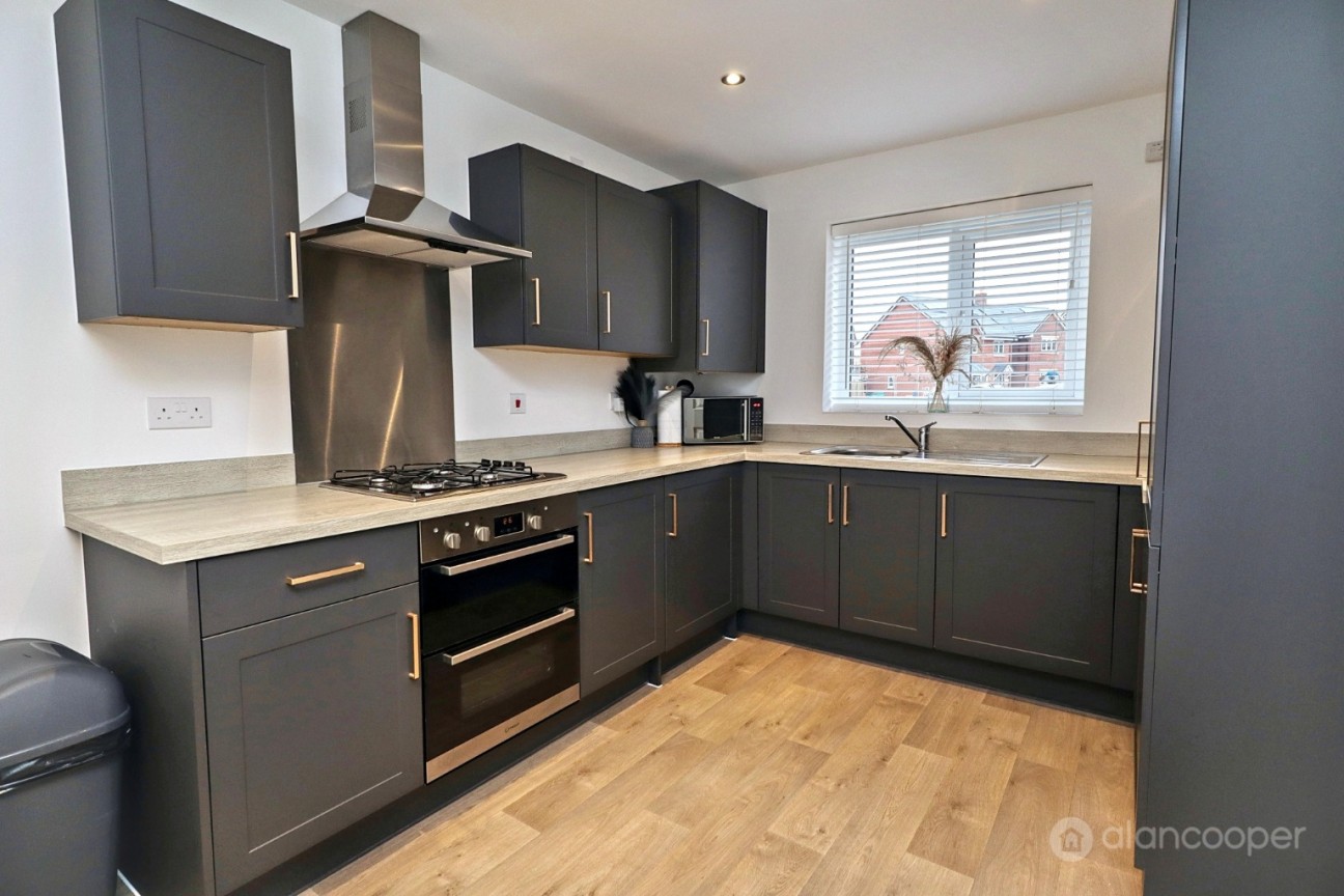 Armstrong Road, Nuneaton, CV11 8AG