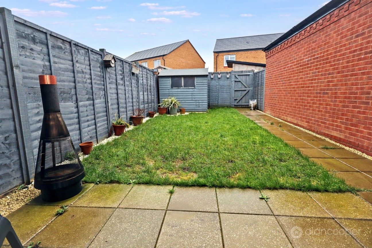 Midsummer Road, Royal Park, Nuneaton, CV11 6XH