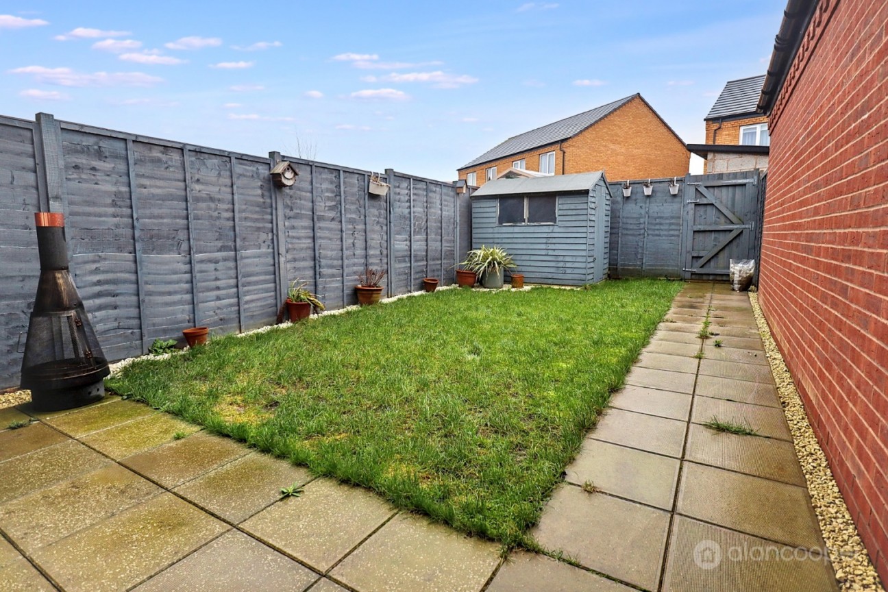 Midsummer Road, Royal Park, Nuneaton, CV11 6XH