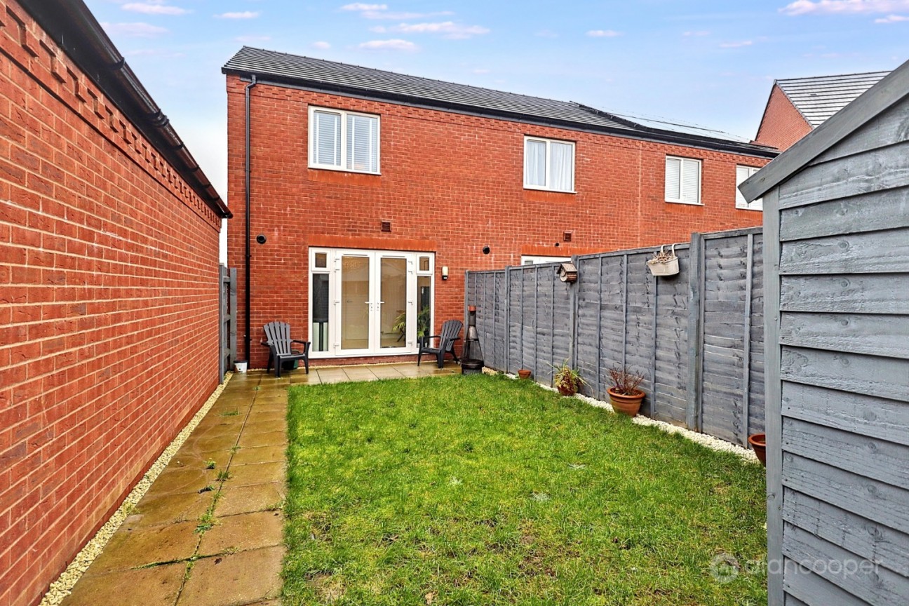 Midsummer Road, Royal Park, Nuneaton, CV11 6XH