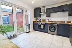 Midsummer Road, Royal Park, Nuneaton, CV11 6XH